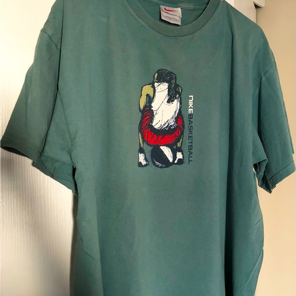 Vintage Nike Basketball Heavy Cotton T-Shirt Green Short-Sleeve Women Large